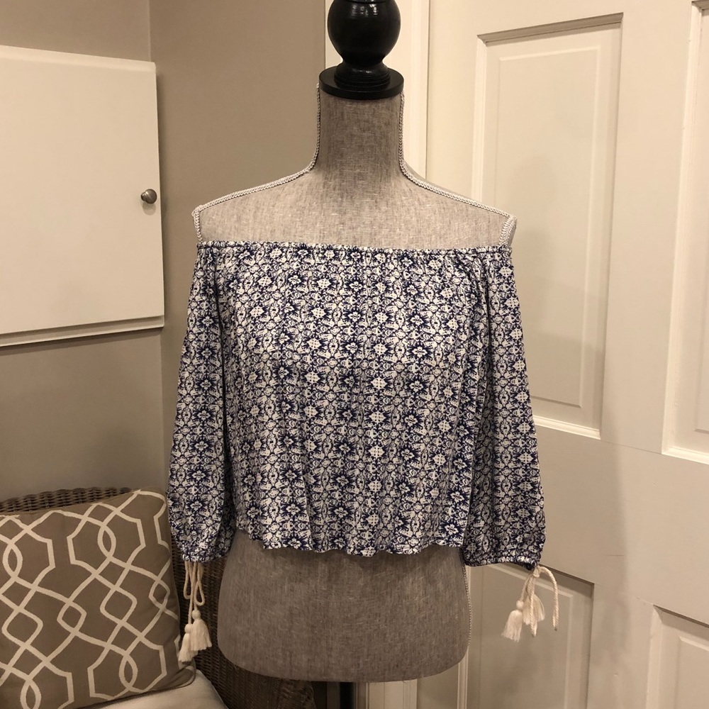 Forever 21 Blue Patterned Off Shoulder Cropped Top